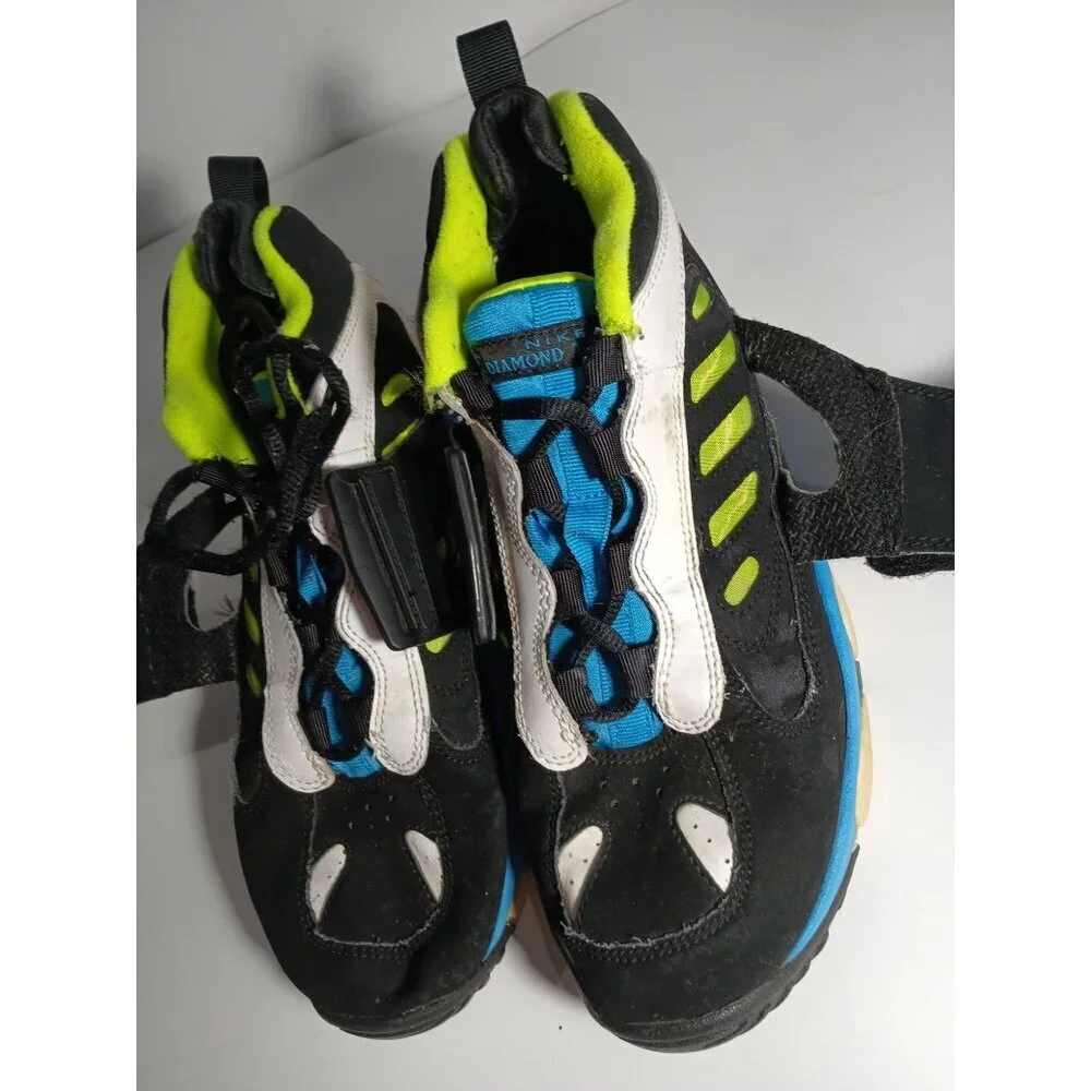 Size 6.5 Y- Nike Air Diamond Turf 2 2012 Red Gold